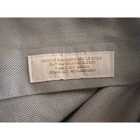 Roundtree & Yorke-Shirt-Men 15.5-33 Gold Label Non-Iron EZ Wash Gray Herringbone - Picture 7 of 7